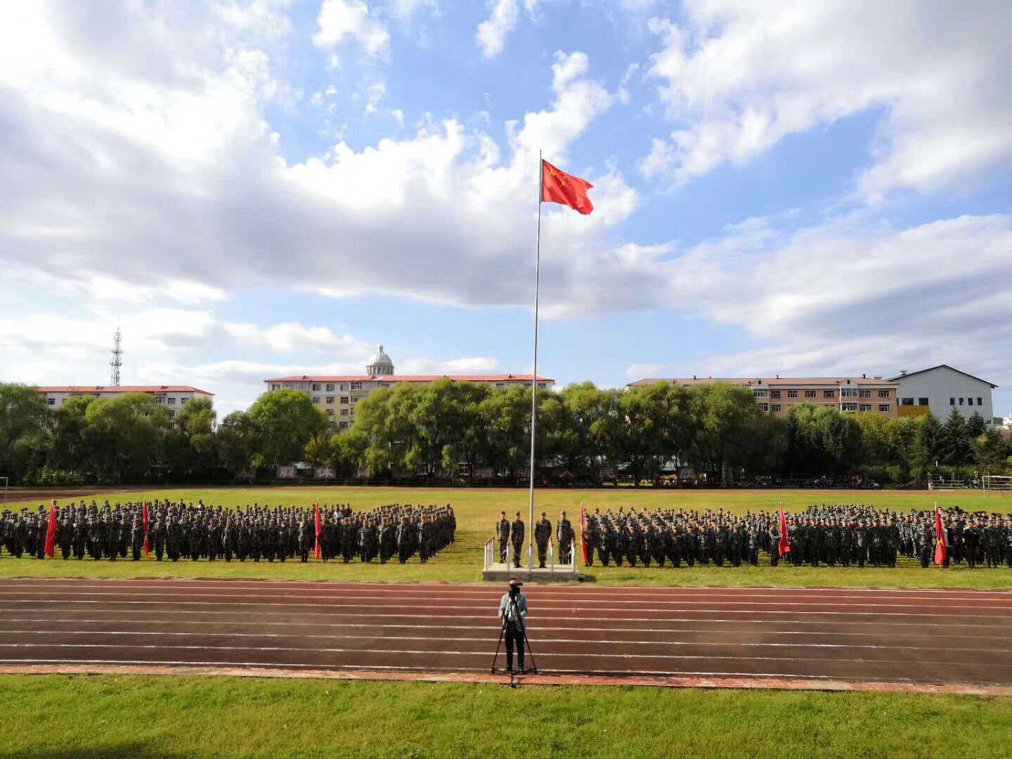 我校舉行2018級新生軍訓動員大會