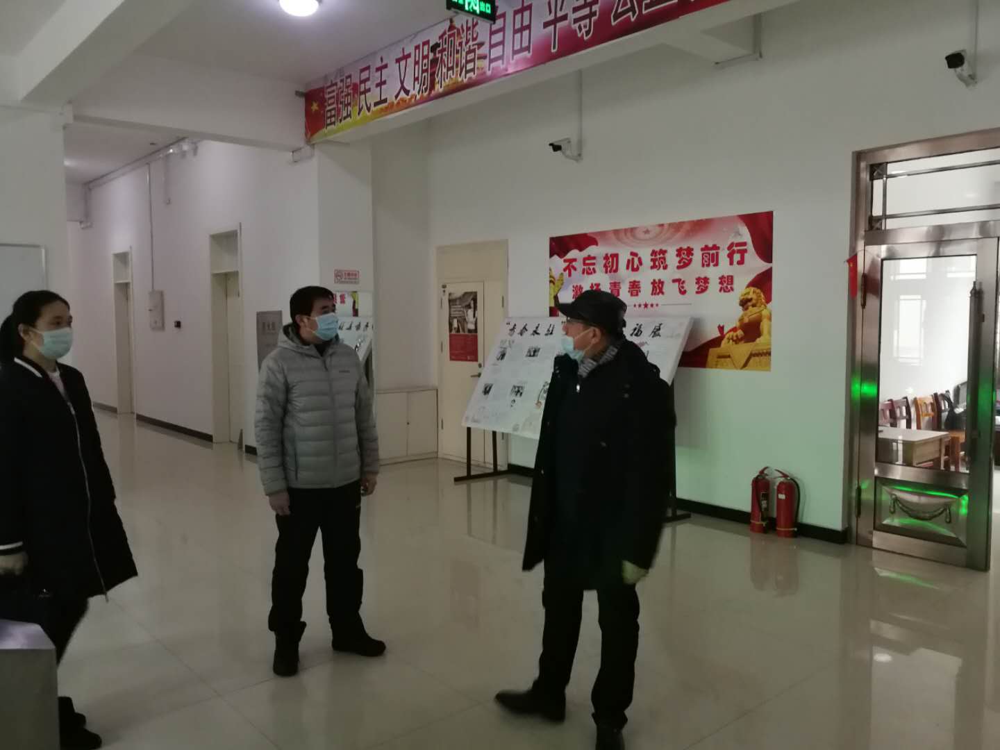 校領(lǐng)導(dǎo)走訪慰問留學(xué)生_檢查疫情防控工作落實(shí)情況 校領(lǐng)導(dǎo)走訪慰問留學(xué)生_檢查疫情防控工作落實(shí)情況